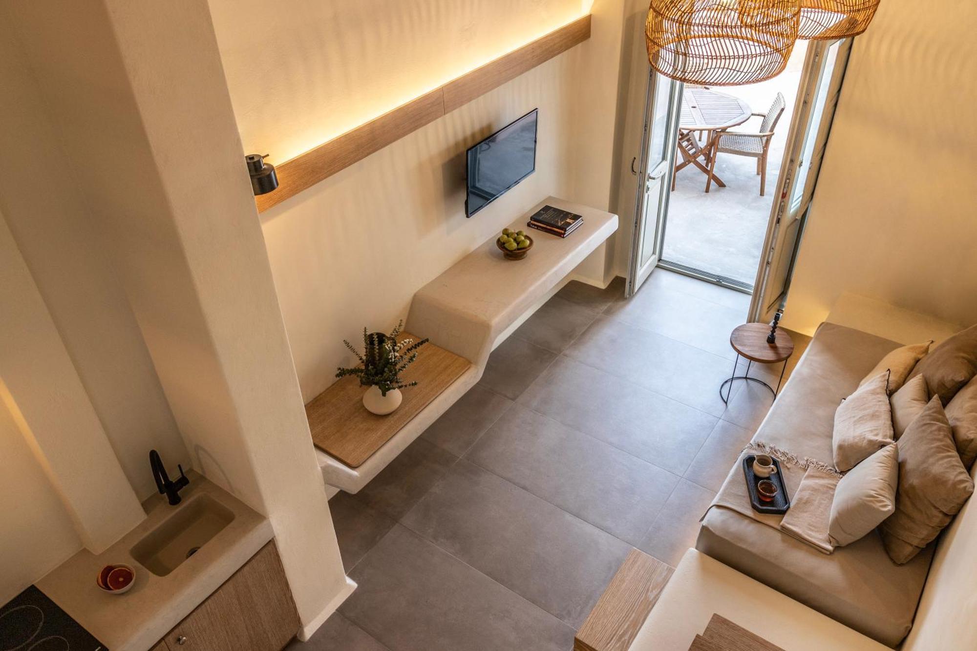 Frescoes Luxury Suites By Kb Hospitality Mesaria Exterior foto